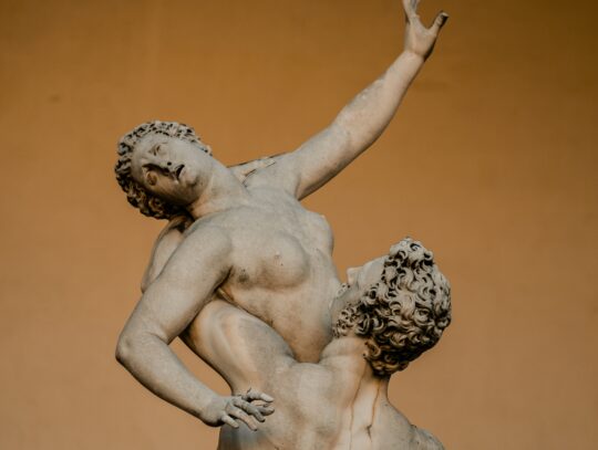 Ngoai tinh Edoardo Cuoghi Unsplash 540x407