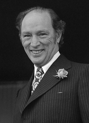 346px Pierre Trudeau 1975