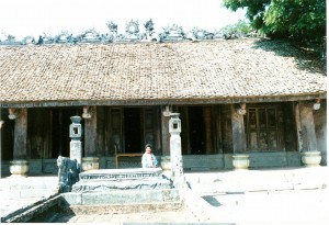 dendinhtienhoàng 300x205