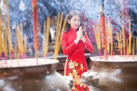 ngayxuandichua